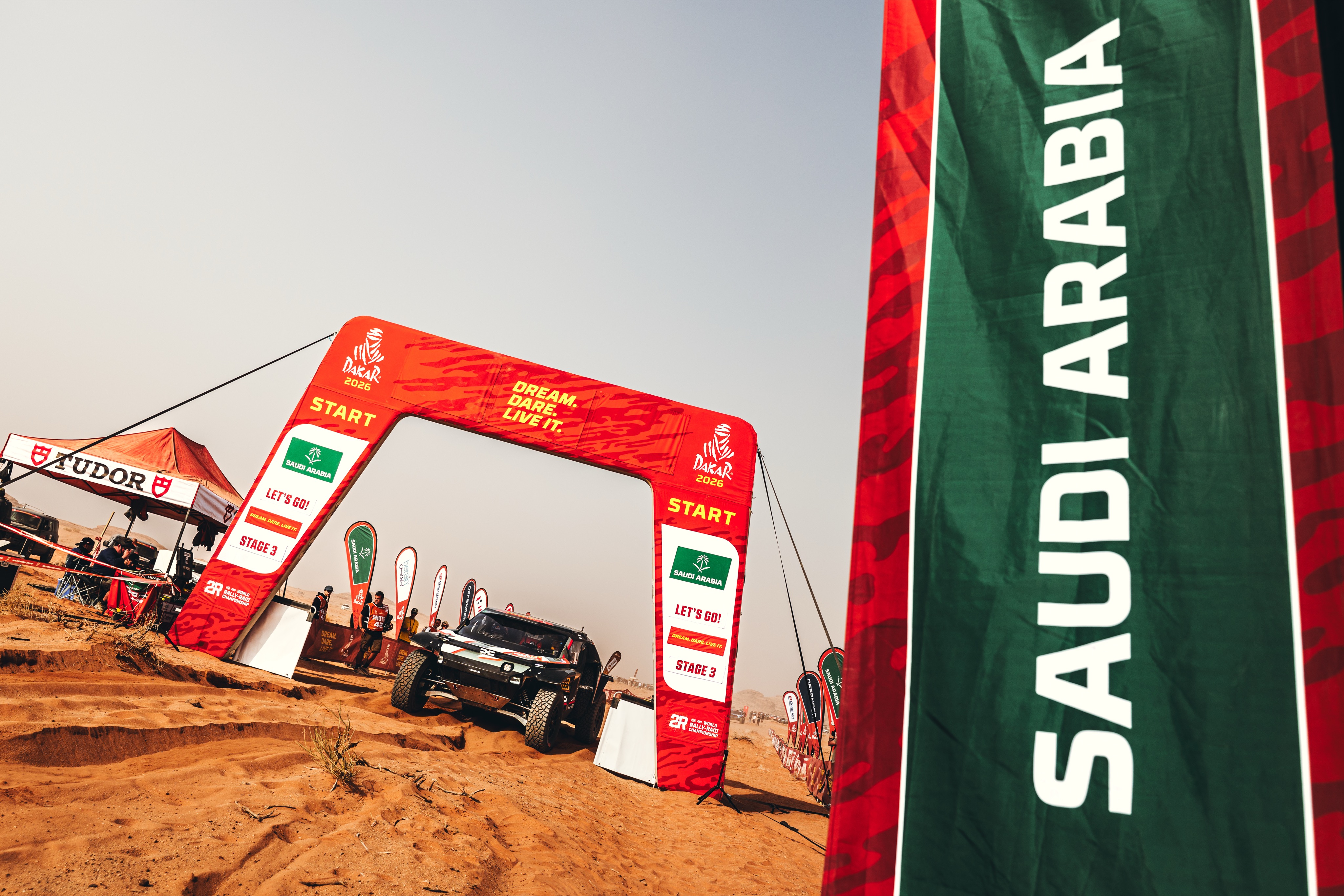 moraes-si-gutierrez-evolutii-de-top-pentru-dacia-sandriders